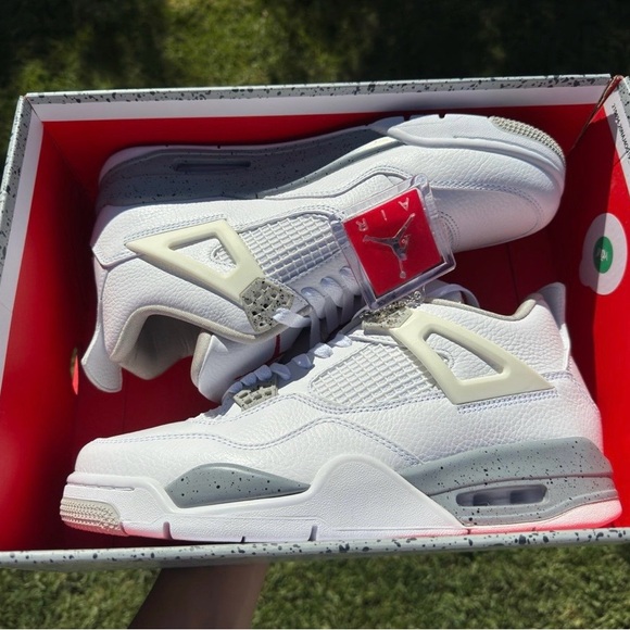 Jordan 4 Oreos Size 10 - Picture 3 of 12